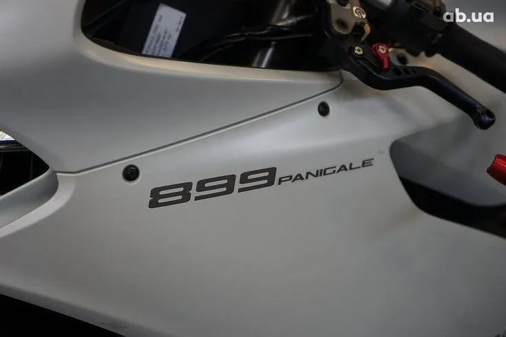 Ducati Panigale Image 6